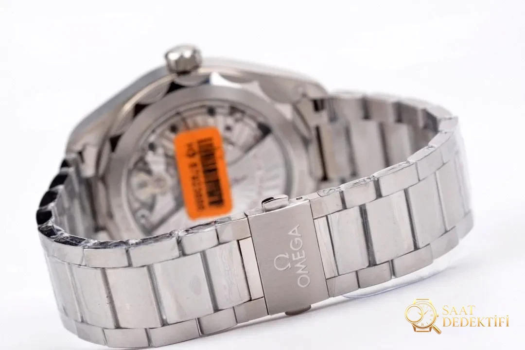 VS Factory Omega Seamaster 150 GMT Dünya Saati kol saati incelemesi - Mekanizma Zemberek ve Balans Detayı