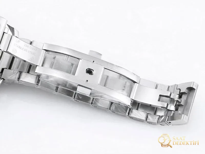 VS Factory Omega Seamaster 150 Rio Beyaz Replika Kol Saati - VS Saat - Bilekte Duruş ve Kasa Orantısı