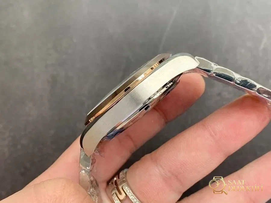 VS Factory Omega Seamaster 150m «GMT Kahve-Gri Kadran» replika kol saati - 231.20.43.22.06.003 - Makro Kadran ve İndeks İşçiliği