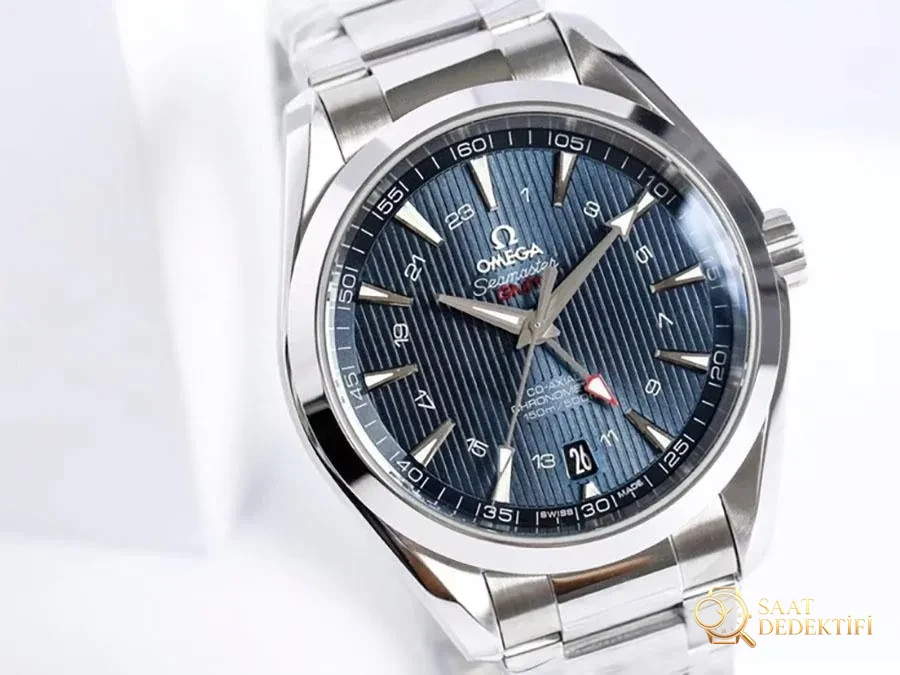 VS Factory Omega Seamaster 150M «GMT Mavi Kadran» replika kol saati - 231.10.43.22.03.001 - Kadran Detayı ve Bezel İşçiliği