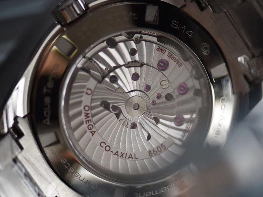 VS Factory Omega Seamaster 150M «GMT Siyah Kadran» replika saat - 231.10.43.22.01.001 — 7. fotoğraf