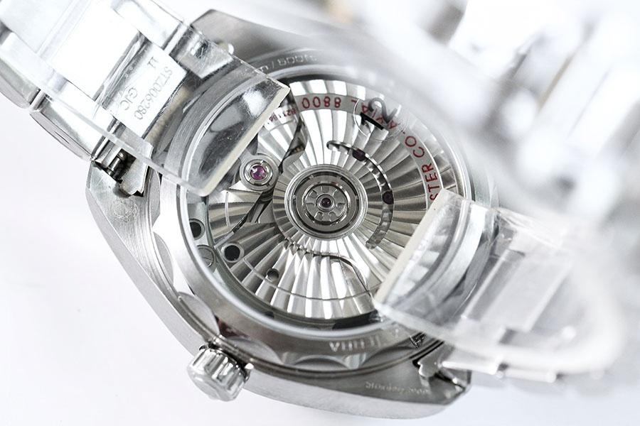 VS Factory Omega Seamaster 150m güneş desenli beyaz replika saat - 34 mm model — 7. fotoğraf