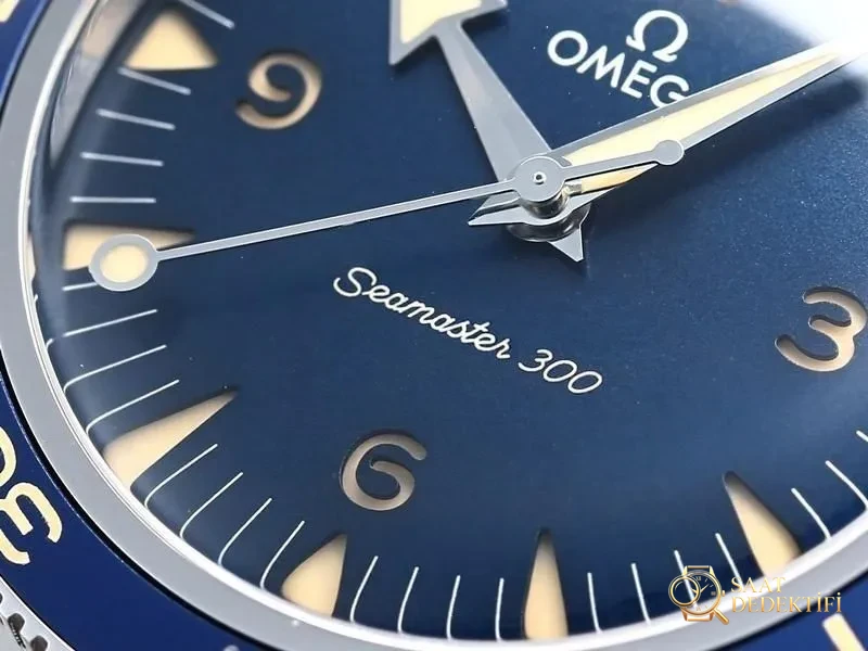 VS Factory Omega Seamaster 150M Koyu Mavi Spectre Replika Kol Saati - VS Factory - Arka Kapak ve Mekanizma Detayı