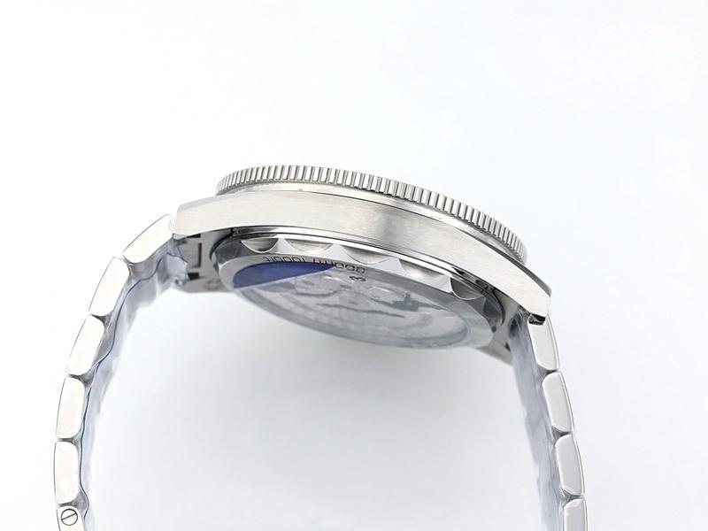 VS Factory Omega Seamaster 150M Koyu Mavi Spectre Replika Kol Saati - VS Factory — 6. fotoğraf
