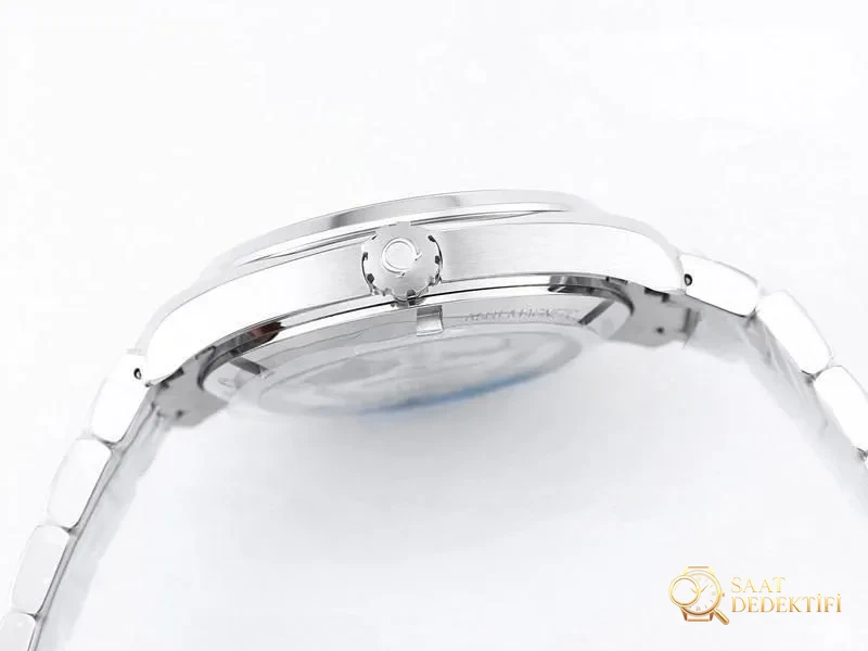 VS Factory Omega Seamaster 150M Rio réplique de montre à cadran noir - VS Watch - Bracelet, boucle et mécanisme de clip