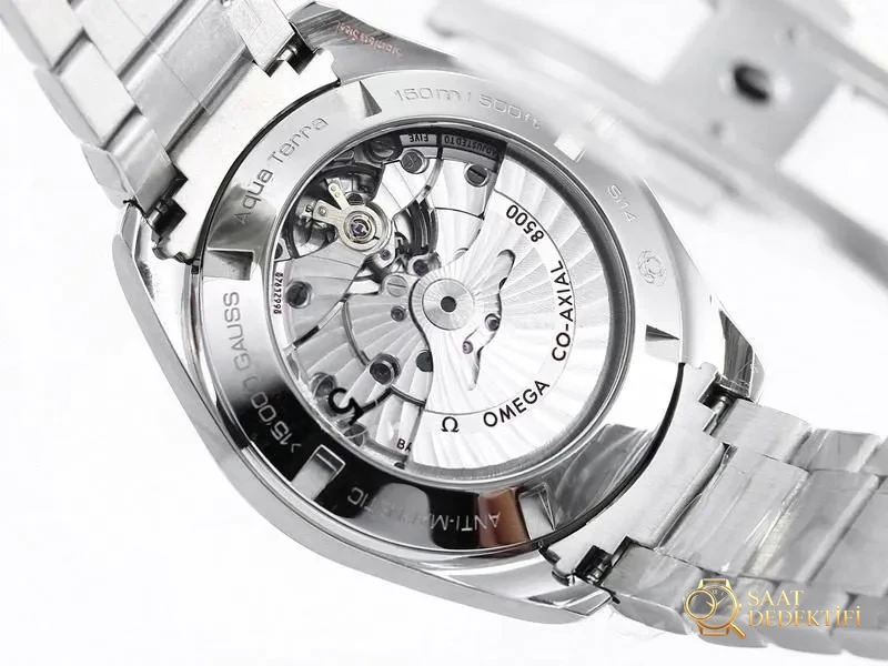 VS Factory Omega Seamaster 150M Rio réplique de montre à cadran noir - VS Watch - Phosphore et Super-LumiNova Night View
