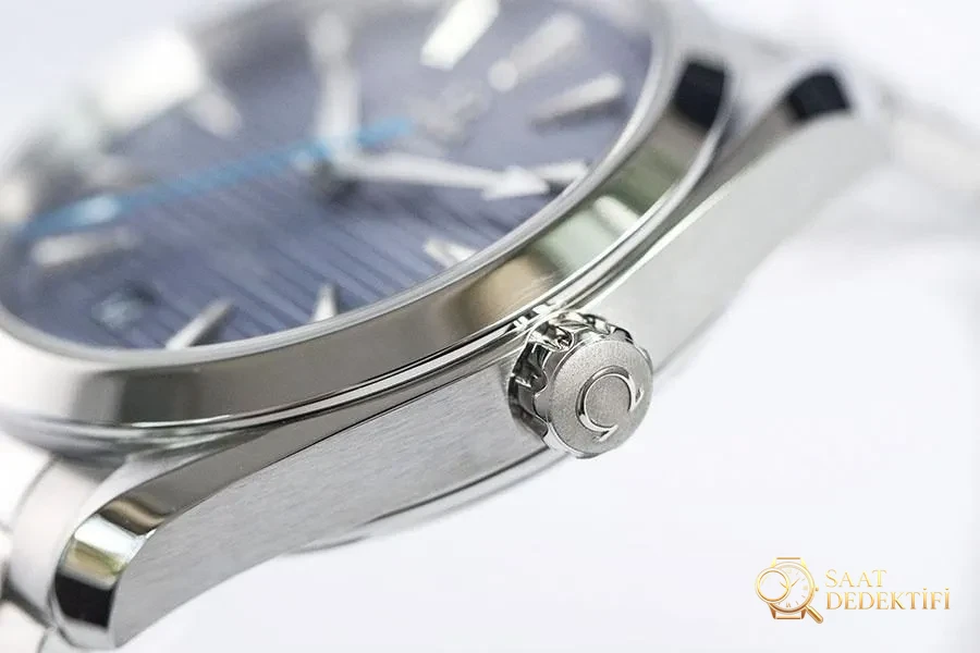 VS Factory Omega Seamaster 150M cadran bleu clair en teck, aiguilles bleues des heures et des minutes modèle réplique de montre-bracelet - montre VS - Clip Lock et tampons laser