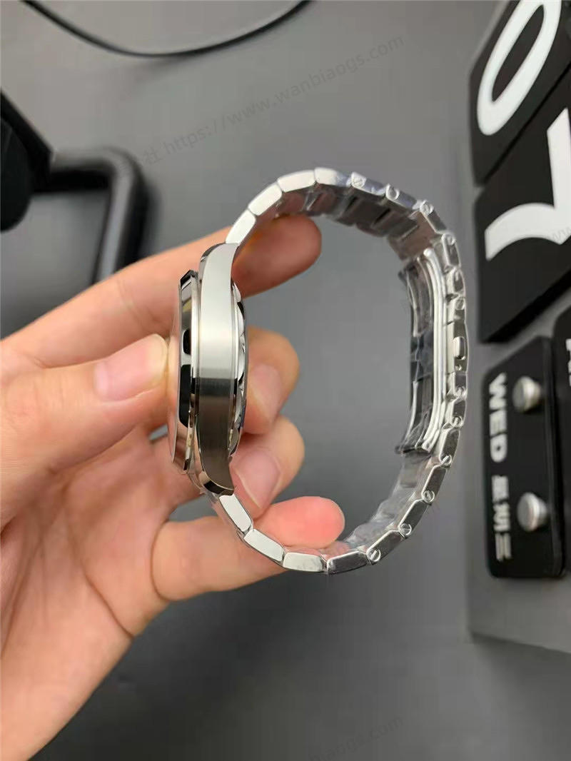 VS Factory Omega Seamaster 150m Tik Ağacı Kadranlı Saat İncelemesi — 5. fotoğraf
