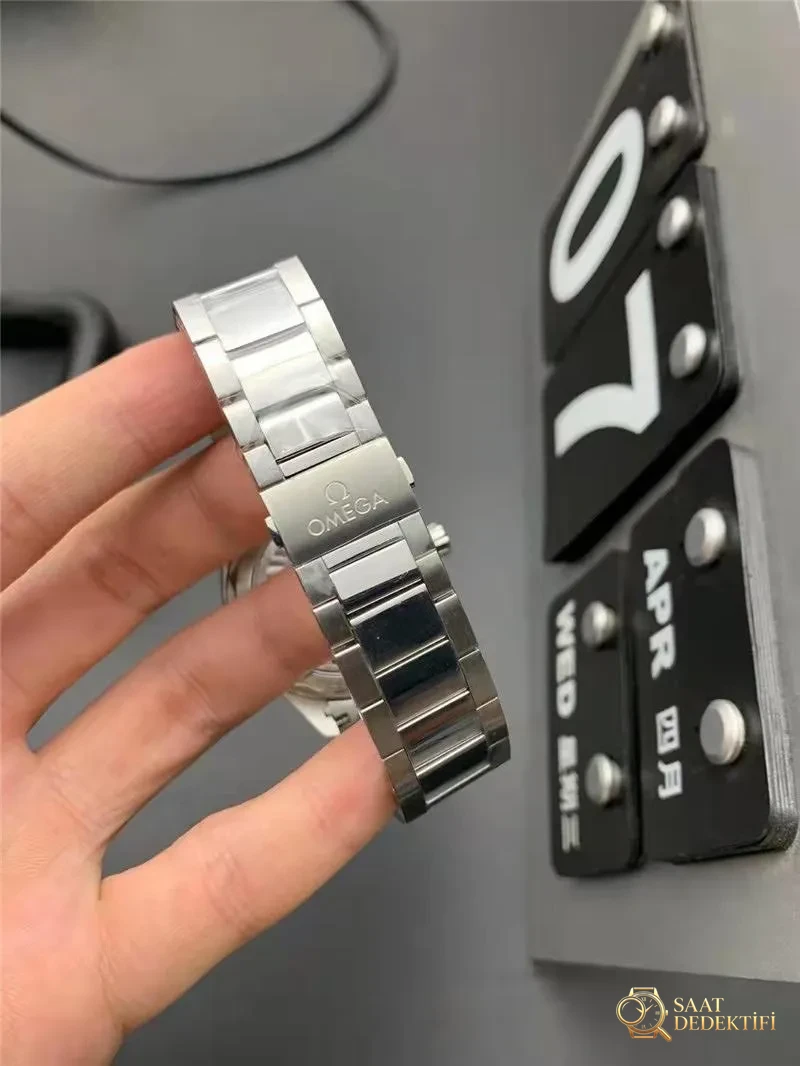 VS Factory Omega Seamaster 150m Tik Ağacı Kadranlı Saat İncelemesi - Bilekte Duruş ve Kasa Orantısı