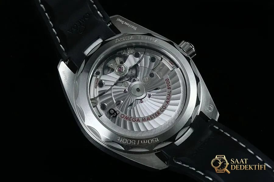 VS Factory Omega Seamaster 150M tik ağacı yeşili kadranlı replika kol saati - VS saat - Makro Kadran ve İndeks İşçiliği