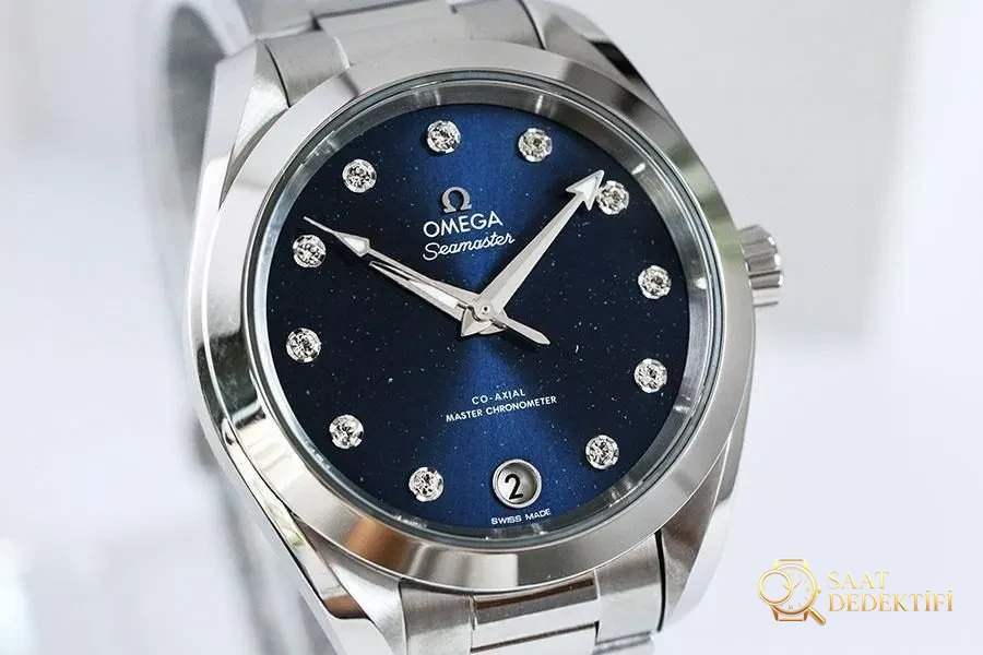 VS Factory Omega Seamaster 150M Réplique de montre-bracelet bleu ciel étoilé - Modèle 34 mm - Détail du cadran et finition de la lunette