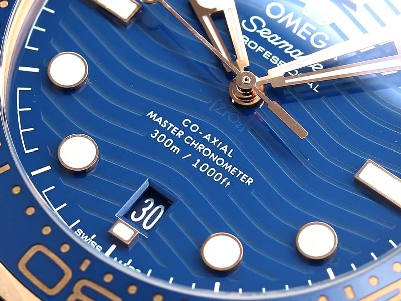 VS Factory Omega Seamaster 300 metre «rose gold mavi» replika kol saati - VS saat — 4. fotoğraf