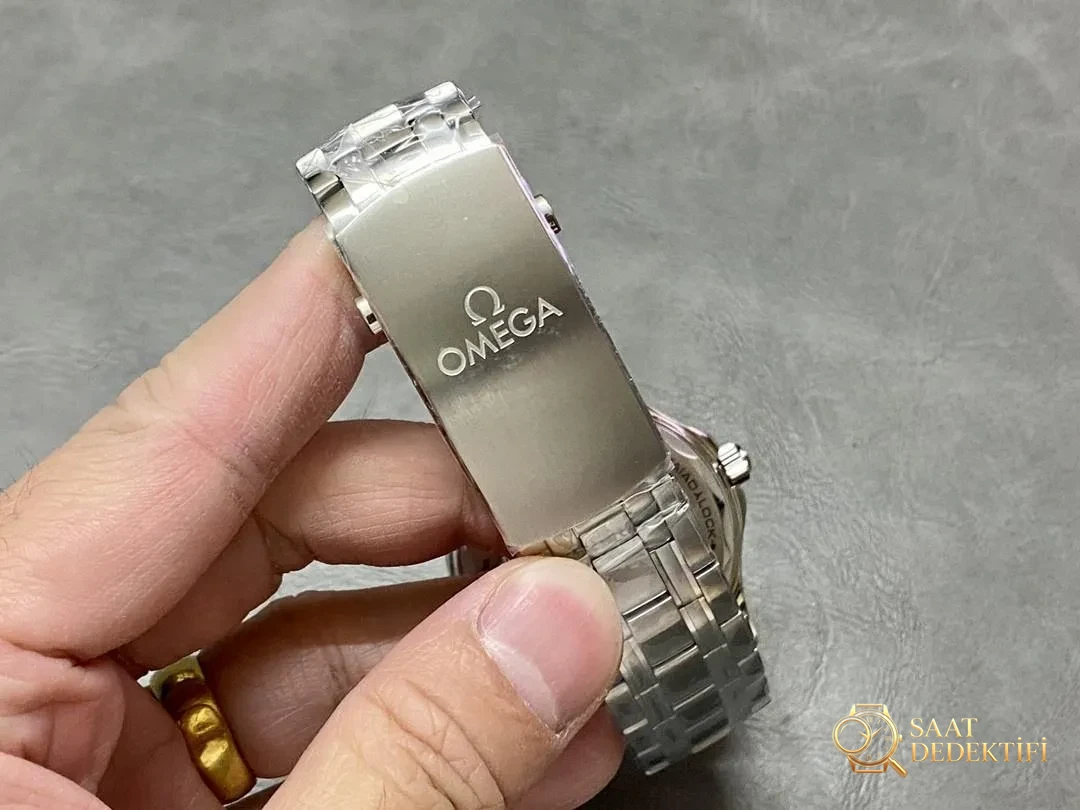 VS Factory Omega Seamaster 300 Olimpiyat Özel Sürümü ilk bakışta sahte anlaşılır mı? - Bilekte Duruş ve Kasa Orantısı