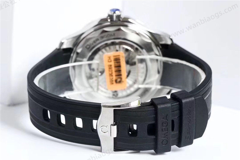 VS Factory Omega Seamaster 300 siyah seramik kadranlı saat incelemesi — 8. fotoğraf