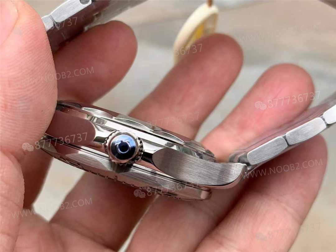 VS Factory Omega Seamaster 300M 007 beyaz altın modelin işçiliği nasıl? — 7. fotoğraf