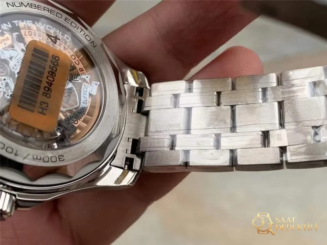 VS Factory Omega Seamaster 300M 007 beyaz altın modelin işçiliği nasıl? - Mekanizma Zemberek ve Balans Detayı