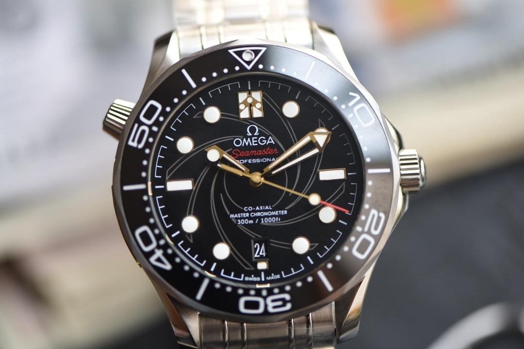 VS Factory Omega Seamaster 300M 007 James Bond neden en üst versiyon sayılıyor? — 4. fotoğraf