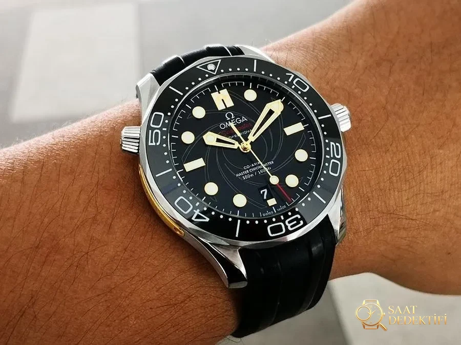 Omega Seamaster Diver 300M VS Factory İncelemesi - Ön Görünüm ve Kasa Tasarımı