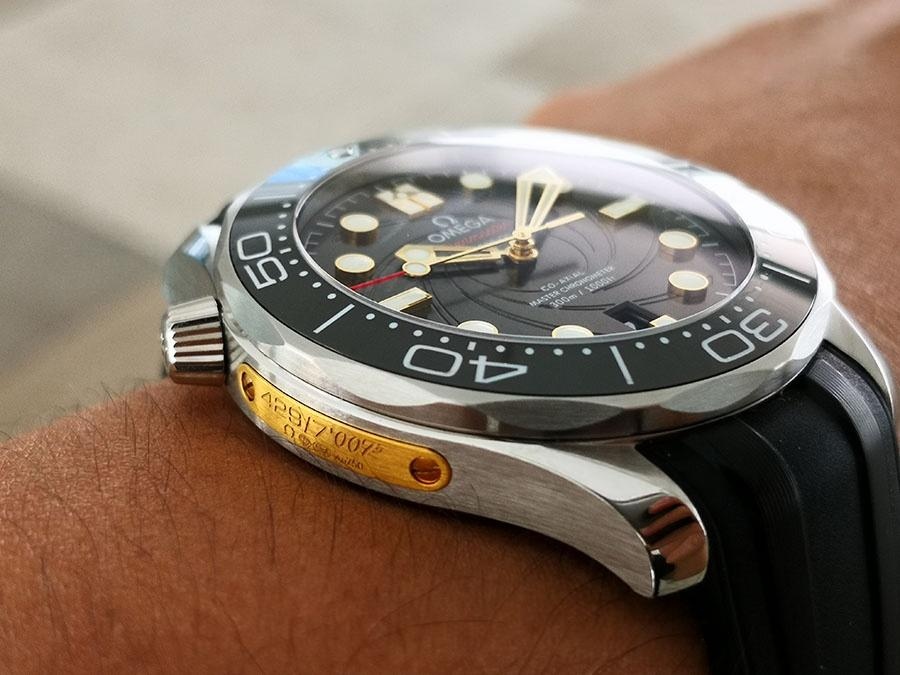 VS Factory Omega Seamaster 300M «007 Limited Edition» Replika Saat - 210.22.42.20.01.003 — 3. fotoğraf
