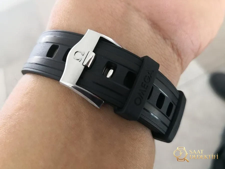 VS Factory Omega Seamaster 300M «007 Limited Edition» Replika Saat - 210.22.42.20.01.003 - Klips Kilidi ve Lazer Damgalar