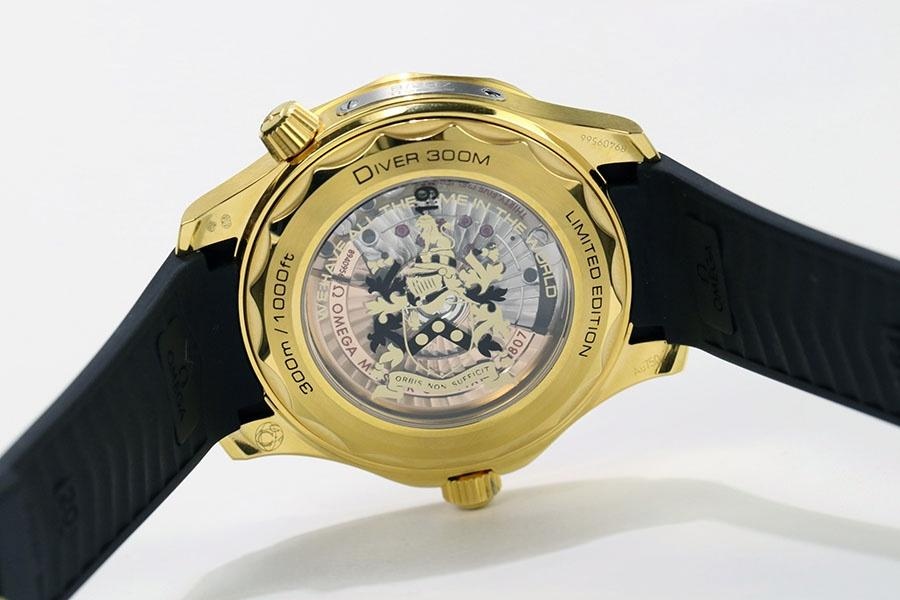 VS Factory Omega Seamaster 300M «007 Limited Edition» Replika Saat - 210.62.42.20.01.001 — 6. fotoğraf