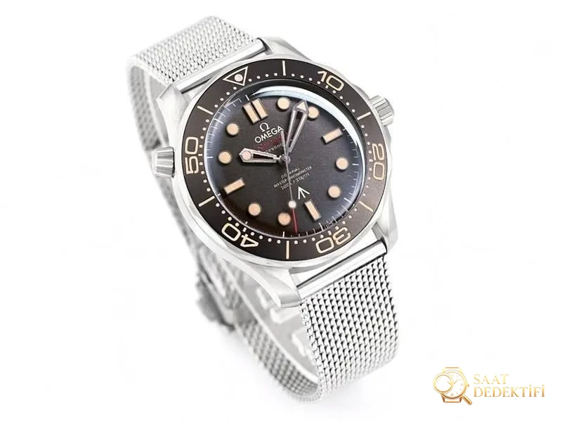 VS Factory Omega Seamaster 300M 007 No Time to Die replika saat - VS Saat - Kadran Detayı ve Bezel İşçiliği