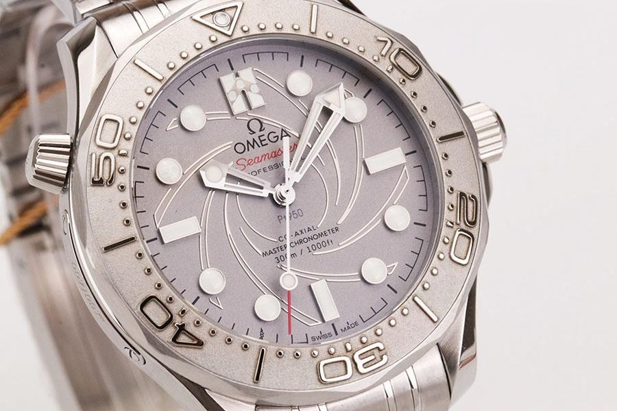 VS Factory Omega Seamaster 300M «007 Serisi» Replika Kol Saati - James Bond Sınırlı Üretim — 2. fotoğraf