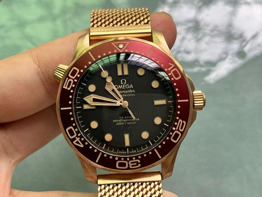 VS Factory Omega Seamaster 300M bronz malzeme bordo bezel modeli replika saat-VS Saat Resmi Amiral Mağazası — 1. fotoğraf