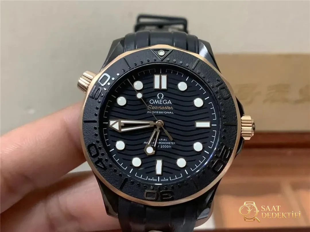 Omega Seamaster Diver 300M VS Factory İncelemesi - Ön Görünüm ve Kasa Tasarımı