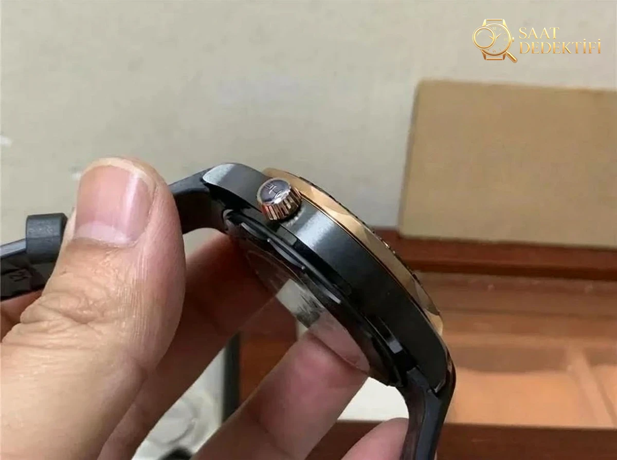 VS Factory Omega Seamaster 300M mat siyah ve roze altın kombininde kusur var mı? - Makro Kadran ve İndeks İşçiliği