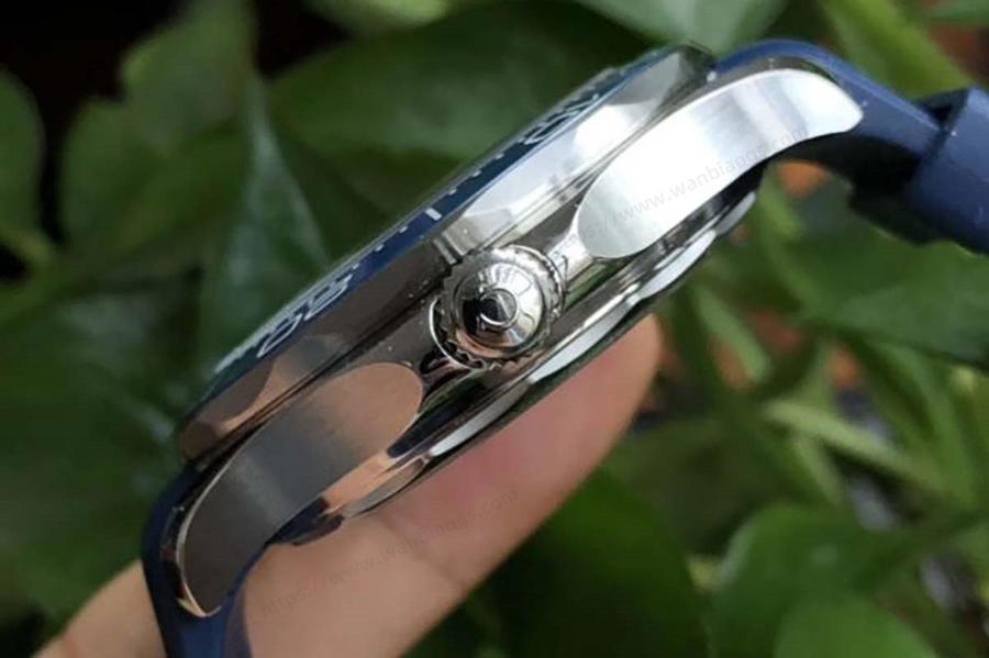 VS Factory Omega Seamaster 300M (Mavi Bezel, Gri) İnceleme — 5. fotoğraf