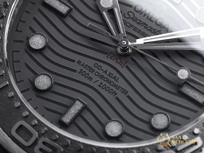 VS Factory Omega Seamaster 300M mürekkep siyahı Seamaster replika kol saati - VS Watch - Arka Kapak ve Mekanizma Detayı