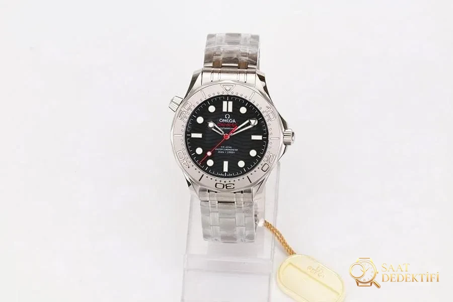 Omega Seamaster Diver 300M VS Factory İncelemesi - Ön Görünüm ve Kasa Tasarımı