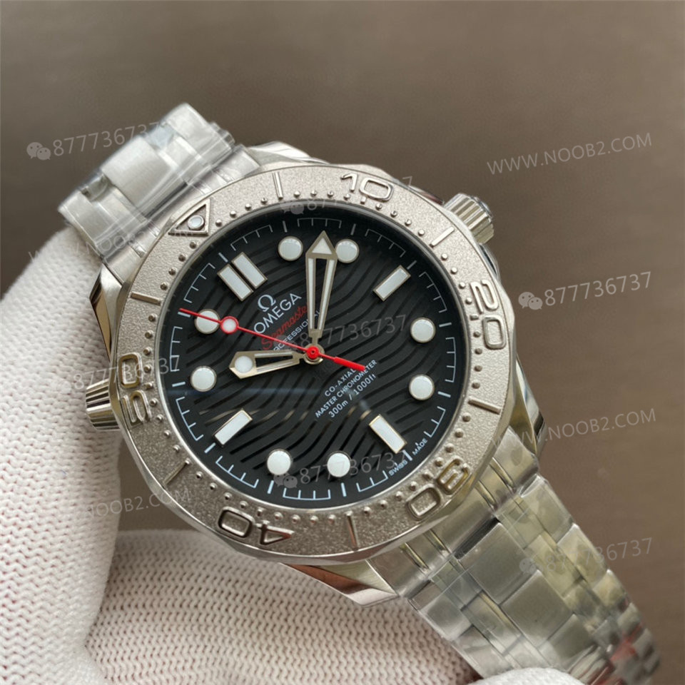 VS Factory Omega Seamaster 300M Nekton tarihsiz yat modeli detaylı gerçek çekim incelemesi — 14. fotoğraf