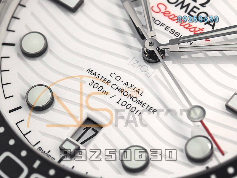 VS Factory Omega Seamaster 300M «Panda Kadran» Replika Kol Saati - VS Saat — 4. fotoğraf