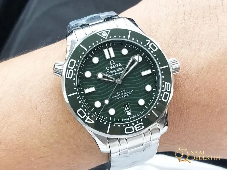 Omega Seamaster Diver 300M VS Factory İncelemesi - Ön Görünüm ve Kasa Tasarımı