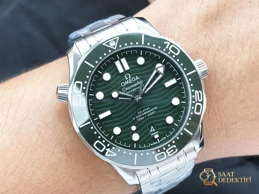 VS Factory Omega Seamaster 300M «Yeşil Su Hayaleti» replika kol saati - 210.30.42.20.10.001 - Bilezik, Toka ve Klips Mekanizması