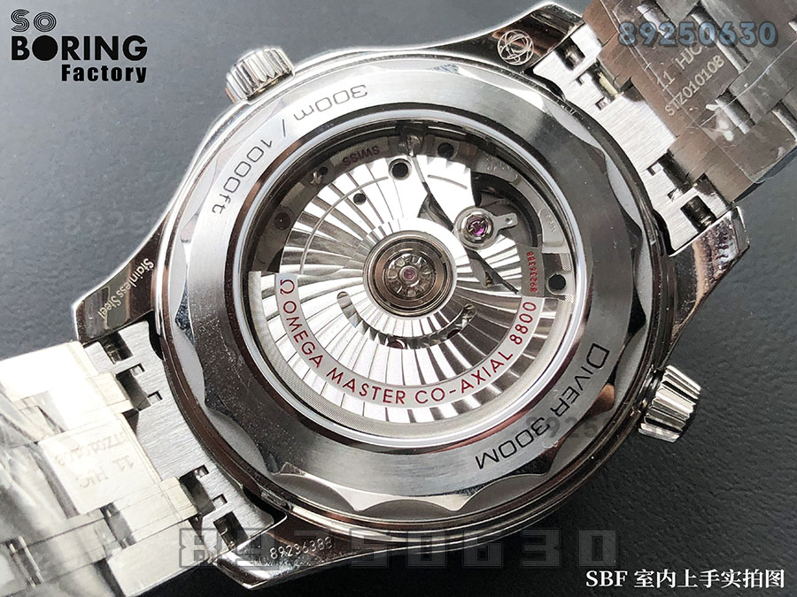 VS Factory Omega Seamaster 300M «Yeşil Su Hayaleti» replika kol saati - 210.30.42.20.10.001 — 9. fotoğraf