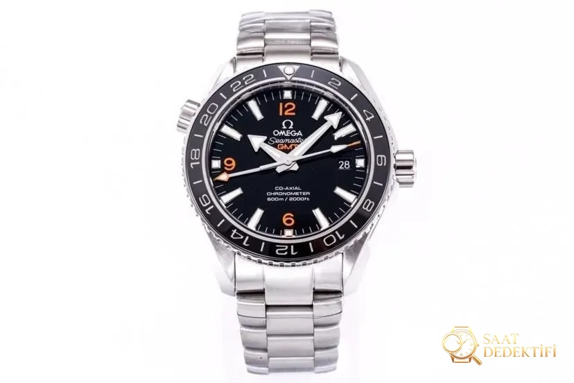 VS Factory Omega Seamaster 600 GMT replika ile orijinalin karşılaştırmalı incelemesi ve çift zaman dilimi fonksiyonu nasıl kullanılır? - Kasa Profili ve Kurma Kolu İncelemesi