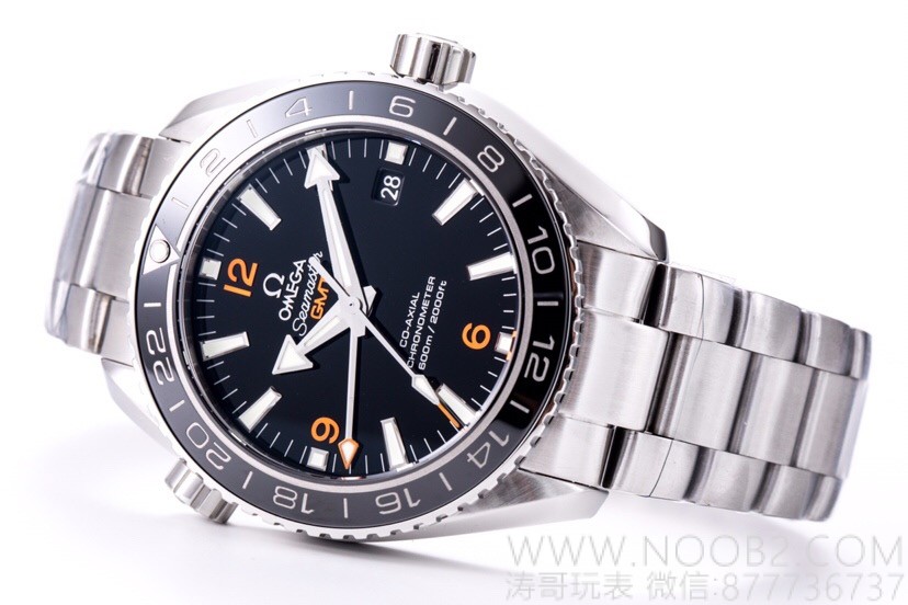 VS Factory Omega Seamaster 600 GMT replika ile orijinalin karşılaştırmalı incelemesi ve çift zaman dilimi fonksiyonu nasıl kullanılır? — 6. fotoğraf
