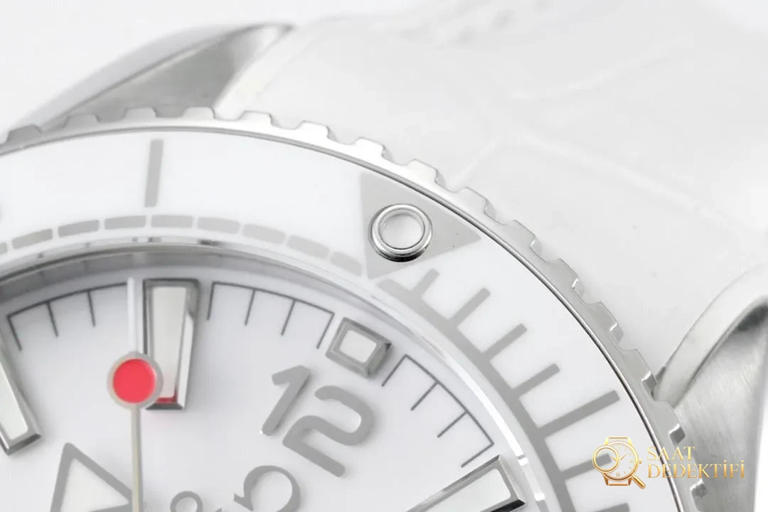 VS Factory Omega Seamaster 600 Kadın Kol Saati - Tokyo Olimpiyatları Limitli Sürüm - Mekanizma Zemberek ve Balans Detayı