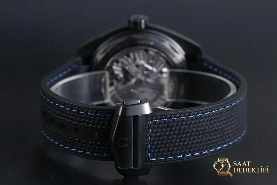 VS Factory Omega Seamaster 600 metre «Deniz Mavisi» Replika Kol Saati - 215.92.46.22.01.002 - Bilekte Duruş ve Kasa Orantısı