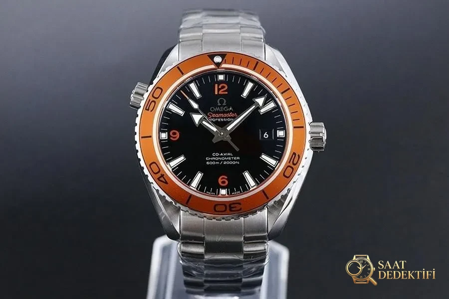 Omega Planet Ocean VS Factory İncelemesi - Ön Görünüm ve Kasa Tasarımı