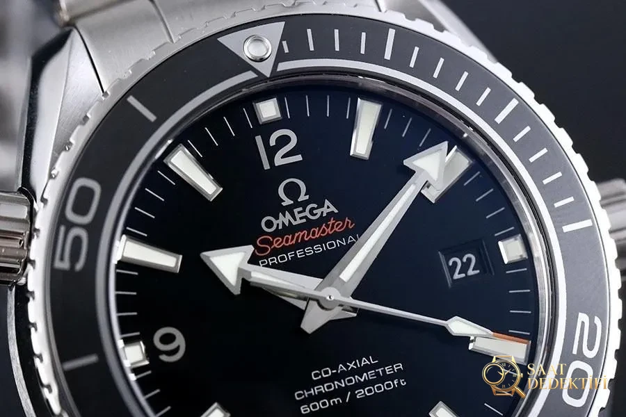 VS Factory Omega Seamaster 600M 232.30.42.21.01.001 Replika Kol Saati - 42 mm - Kasa Profili ve Kurma Kolu İncelemesi