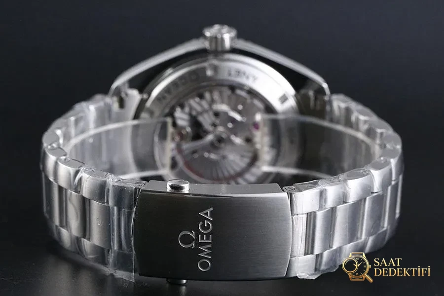 VS Factory Omega Seamaster 600M 232.30.42.21.01.001 Replika Kol Saati - 42 mm - Bilekte Duruş ve Kasa Orantısı