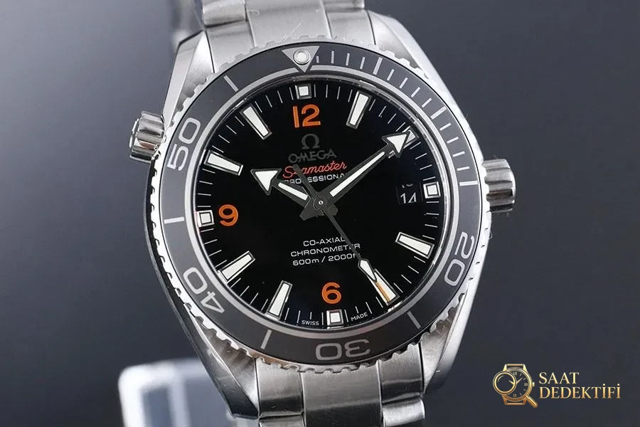 VS Factory Omega Seamaster 600M 232.30.42.21.01.003 replica watch - 45.5 mm - Dial Detail and Bezel Workmanship
