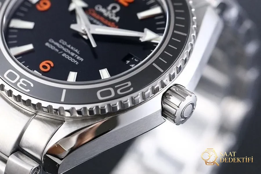 VS Factory Omega Seamaster 600M 232.30.42.21.01.003 replica watch - 45.5 mm - Macro Dial and Index Workmanship