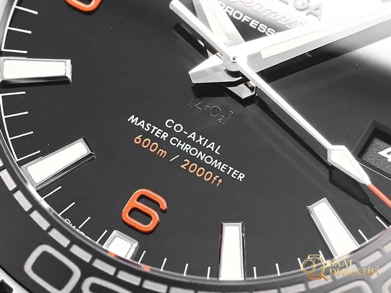 VS Factory Omega Seamaster 600M Çeyrek Kasa ve Kadran İşçiliği İncelemesi - fotoğraf 3