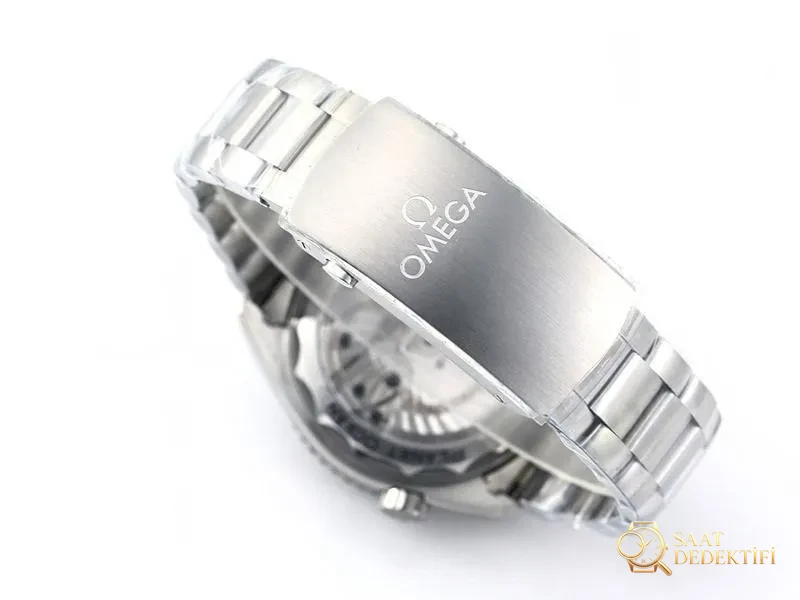 VS Factory Omega Seamaster 600M Çeyrek Turuncu replika saat-VS saat - Fosfor ve Super-LumiNova Gece Görünümü