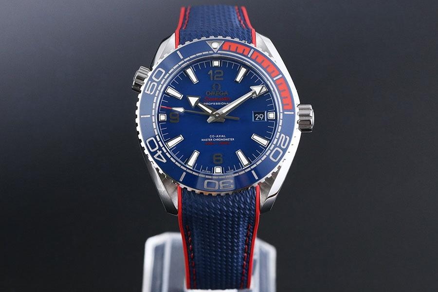 VS Factory Omega Seamaster 600M «Cola Bezel» Pyeongchang Olimpiyat replika kol saati - 522.32.44.21.03.001 — 1. fotoğraf